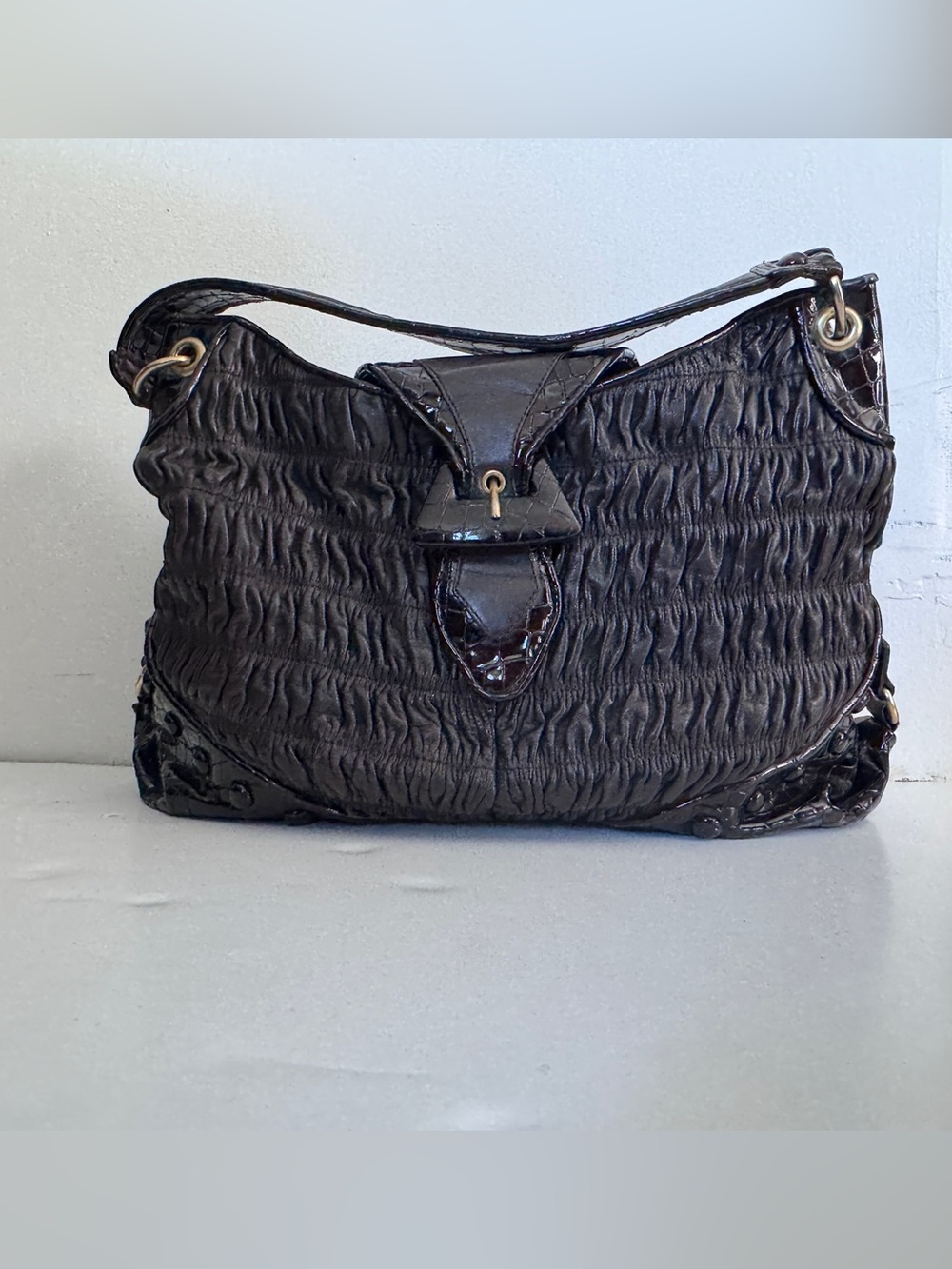 ISABELLA FIORE SLYLAR Y2K RUCHED & MOCK CROCK PATENT LEATHER HOBO BAG